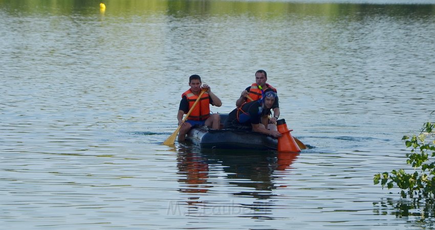 PWasser Einsatz BF FF Koeln Troisdorf Rotter See P135.JPG